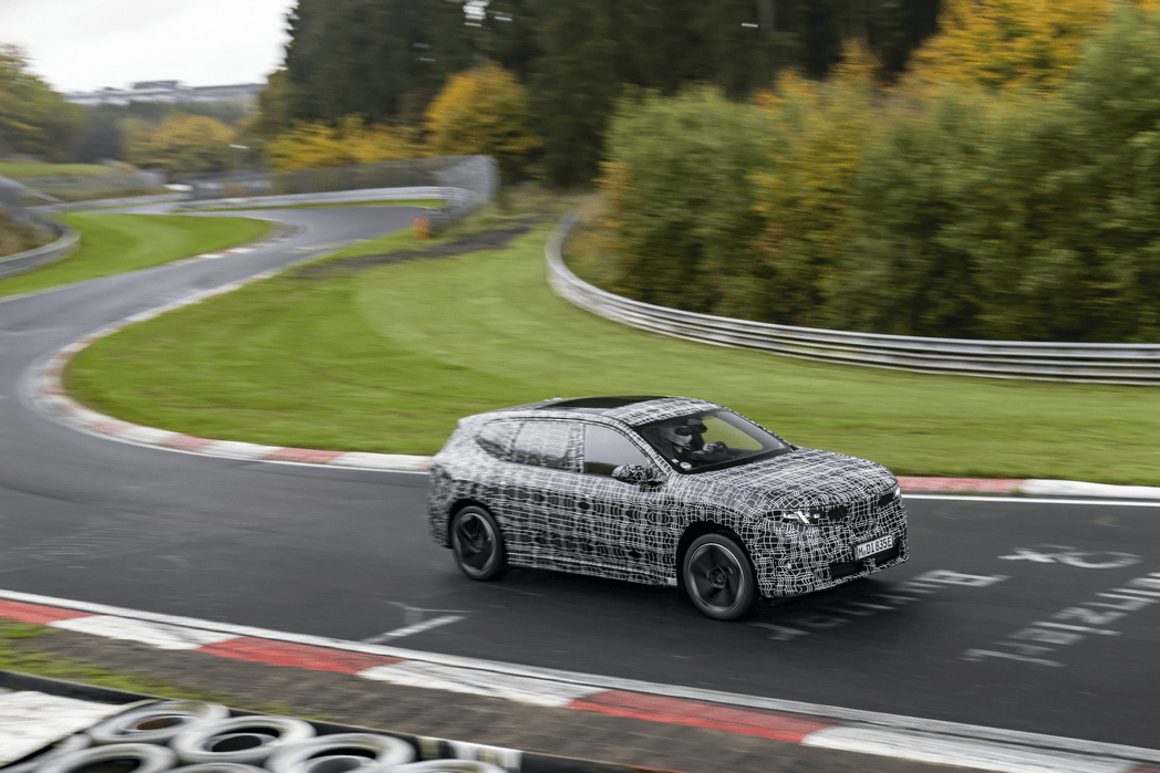 国产新世代BMW iX3正进行纽北赛道例行测试(图3) 国产新世代BMW iX3正进行纽北赛道例行测试(图3)