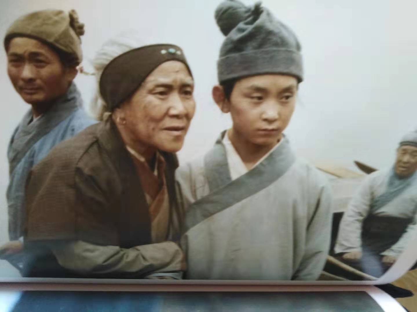 读《红楼梦》：刘姥姥哪是普通农妇，早年也是有头有脸的人物 (图1)