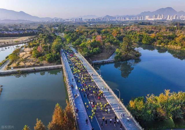 不只是跑步!温州三垟湿地这场活动,让体育流量变文旅热潮(图2) 不只是跑步!温州三垟湿地这场活动,让体育流量变文旅热潮(图2)