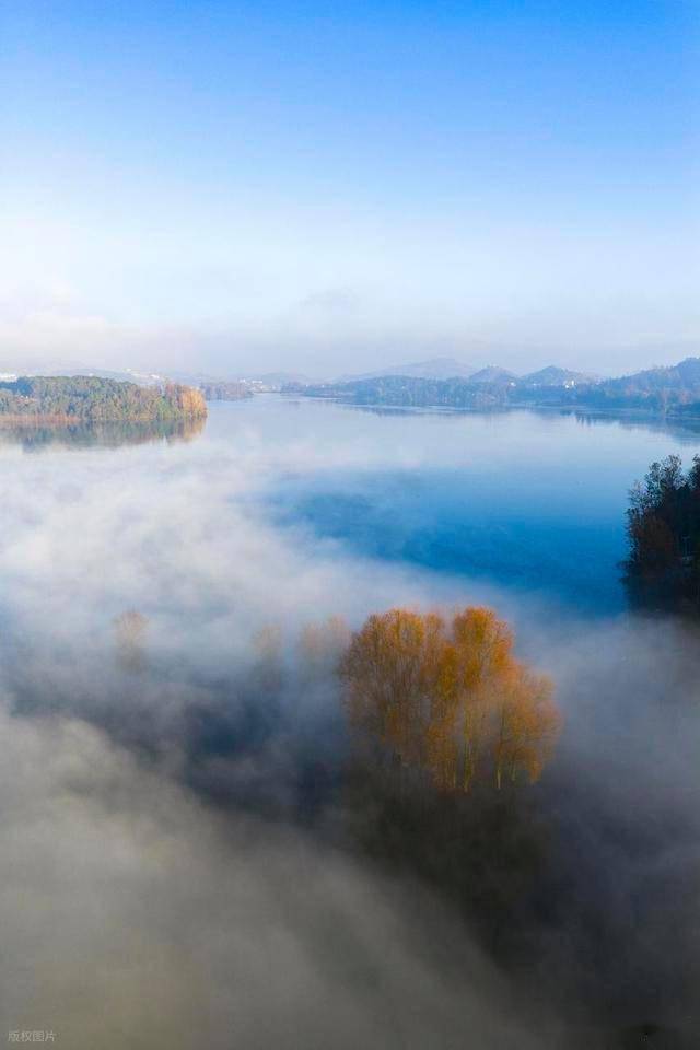 贵州威宁藏惊喜！1 片云海美到窒息，2200 米高原的冬日限定仙境 (图11)