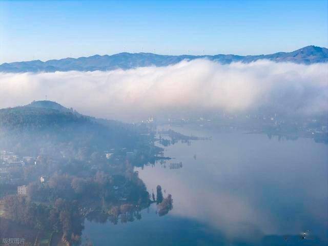 贵州威宁藏惊喜！1 片云海美到窒息，2200 米高原的冬日限定仙境 (图9)