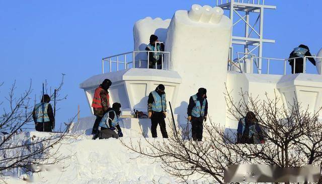 哈尔滨雪博会火出圈！零下20℃的坚守，他们用白雪雕出童话世界 (图6)