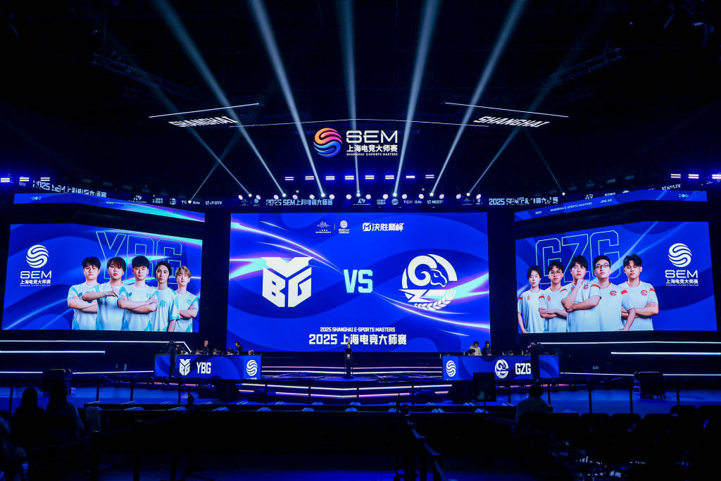上海电竞大师赛再启航,“不止于赛”释放申城电竞新魅力 (图1) 上海电竞大师赛再启航,“不止于赛”释放申城电竞新魅力 (图1)