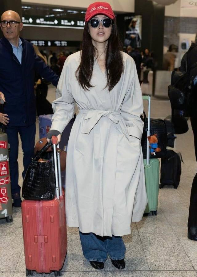 今年最火“风衣+裤子”，慵懒随性又时髦，走路带风超有范儿(图10)