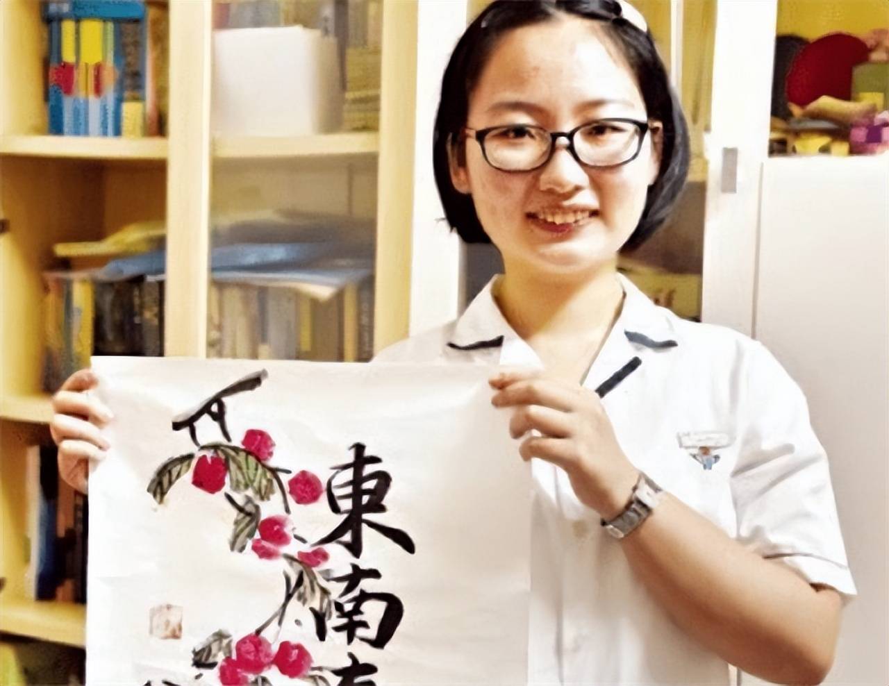 18年高考状元黄亦陈:考入北大,学校奖励40万,改变家庭命运 (图2) 18年高考状元黄亦陈:考入北大,学校奖励40万,改变家庭命运 (图2)