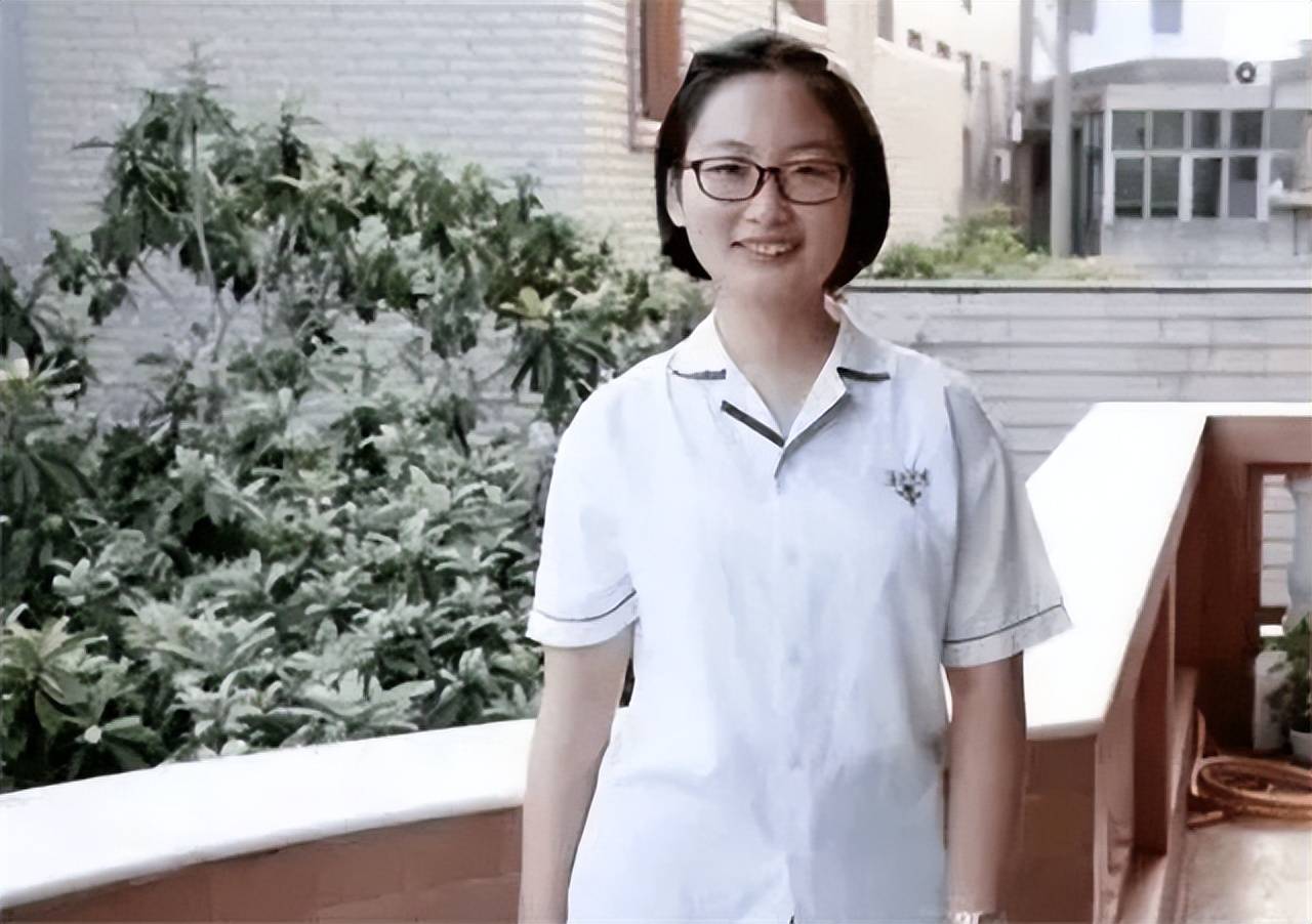 18年高考状元黄亦陈:考入北大,学校奖励40万,改变家庭命运 (图6) 18年高考状元黄亦陈:考入北大,学校奖励40万,改变家庭命运 (图6)