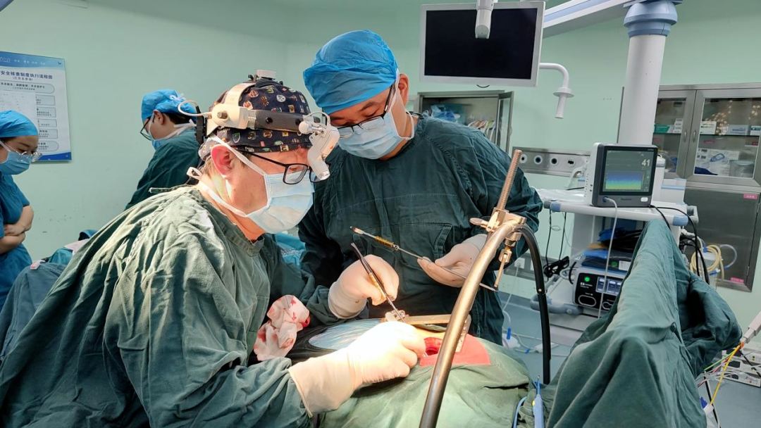 多学科(MDT)团队协作 成功救治高龄重症患者(图1) 图片