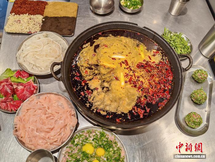 寒冬护“胃”战 当心“吃出来”的健康危机(图1) 寒冬护“胃”战 当心“吃出来”的健康危机(图1)