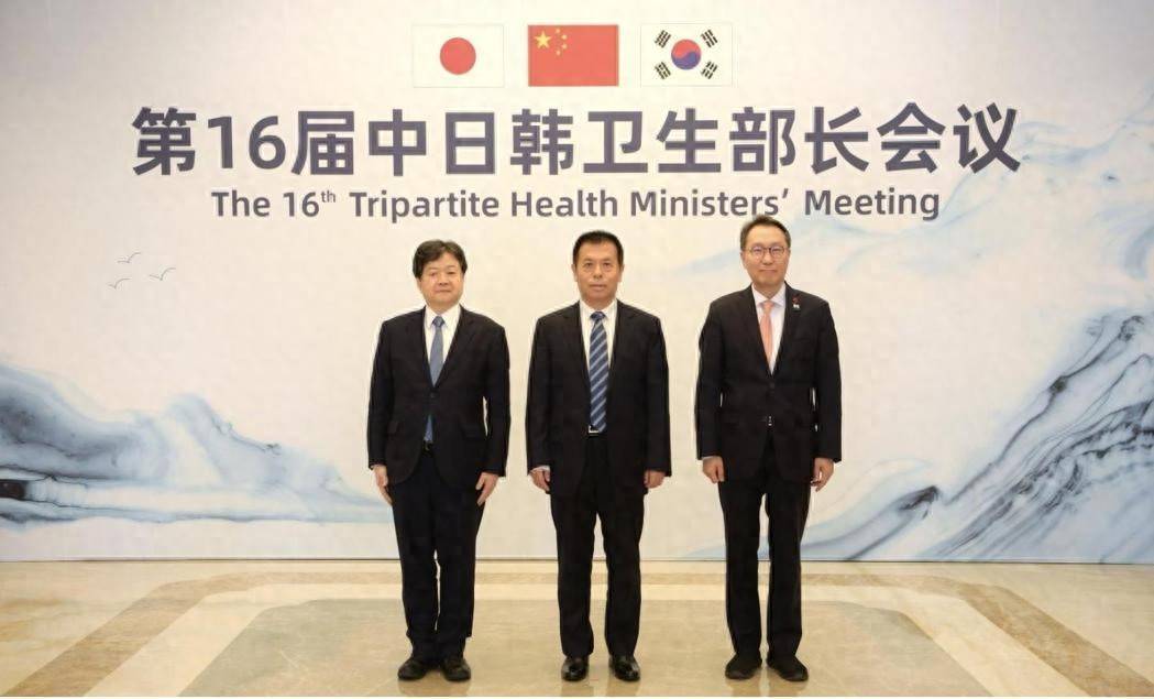 中方点头答应韩国邀请,中日韩会议照开不误,中方降格出席,高市早苗希望落空?(图1) 中方点头答应韩国邀请,中日韩会议照开不误,中方降格出席,高市早苗希望落空?(图1)