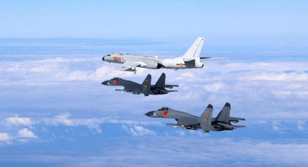 高市早苗还没认错,第二个“日本”浮出水面?解放军第一时间反制! (图2) 高市早苗还没认错,第二个“日本”浮出水面?解放军第一时间反制! (图2)