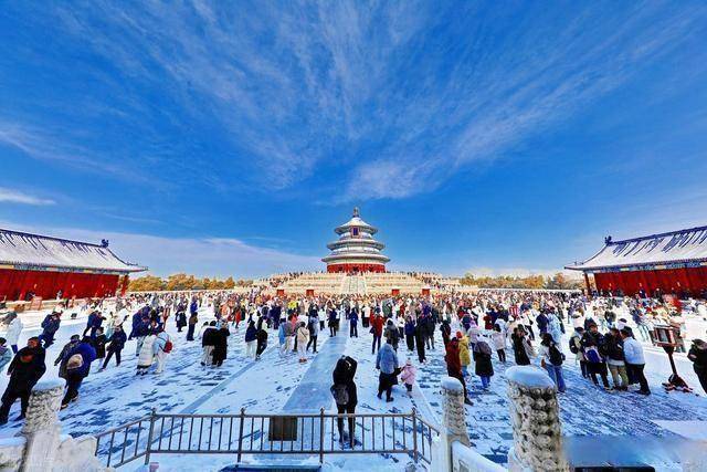 一场初雪,让天坛美成北平旧梦!红墙白雪藏着北京双重浪漫 (图4) 一场初雪,让天坛美成北平旧梦!红墙白雪藏着北京双重浪漫 (图4)