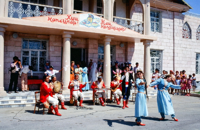 哈萨克斯坦1990年代