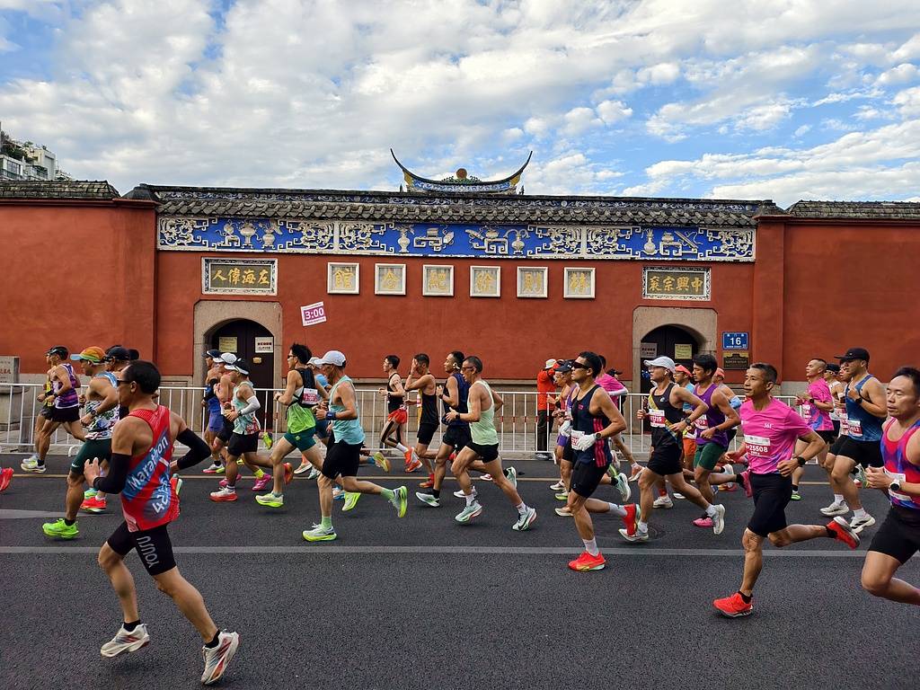 白岩松称医院应给张水华调岗,有点站着说话不腰疼 (图2) 白岩松称医院应给张水华调岗,有点站着说话不腰疼 (图2)