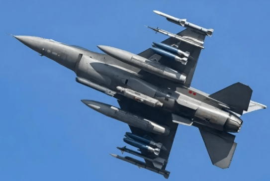 中方话音刚落,泰国松口停火,开出3大条件,要洪森父子“投降”!(图2) 中方话音刚落,泰国松口停火,开出3大条件,要洪森父子“投降”!(图2)