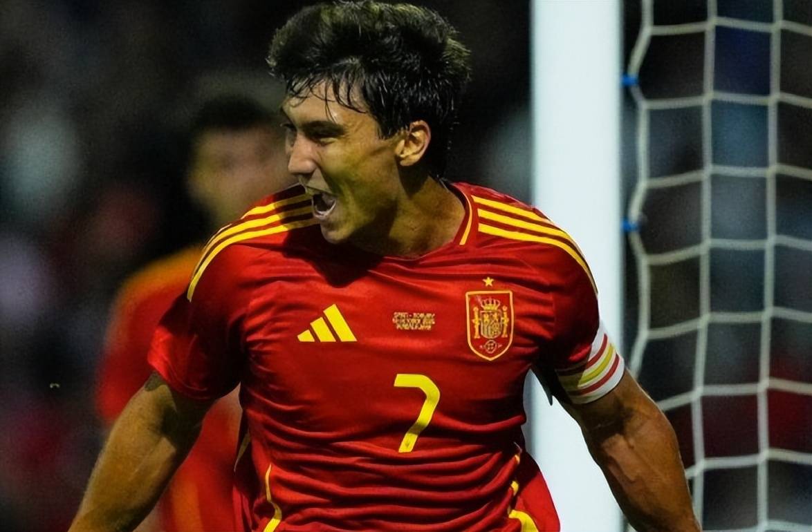 西甲12场仅首发1次！皇马太子沦为鸡肋表现平庸，却遭5大豪强疯抢 (图1)