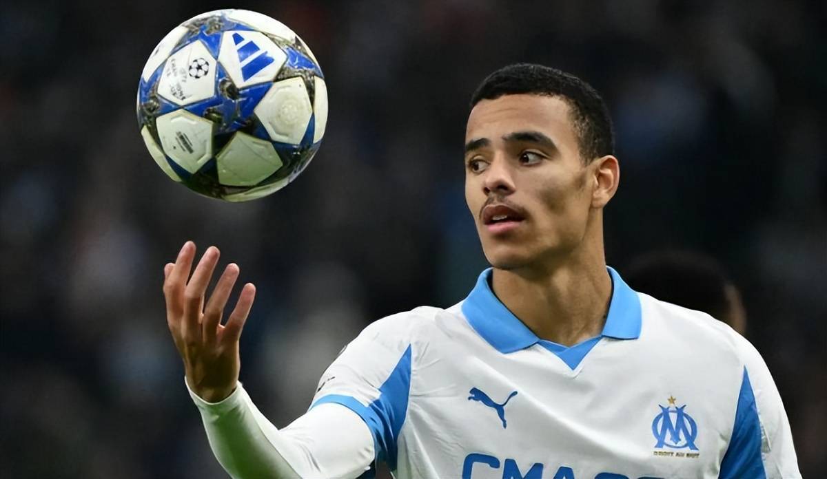 逆袭人生!前曼联弃将短短3年,身价从0涨到5000万欧,浪子回头金不换 (图3) 逆袭人生!前曼联弃将短短3年,身价从0涨到5000万欧,浪子回头金不换 (图3)