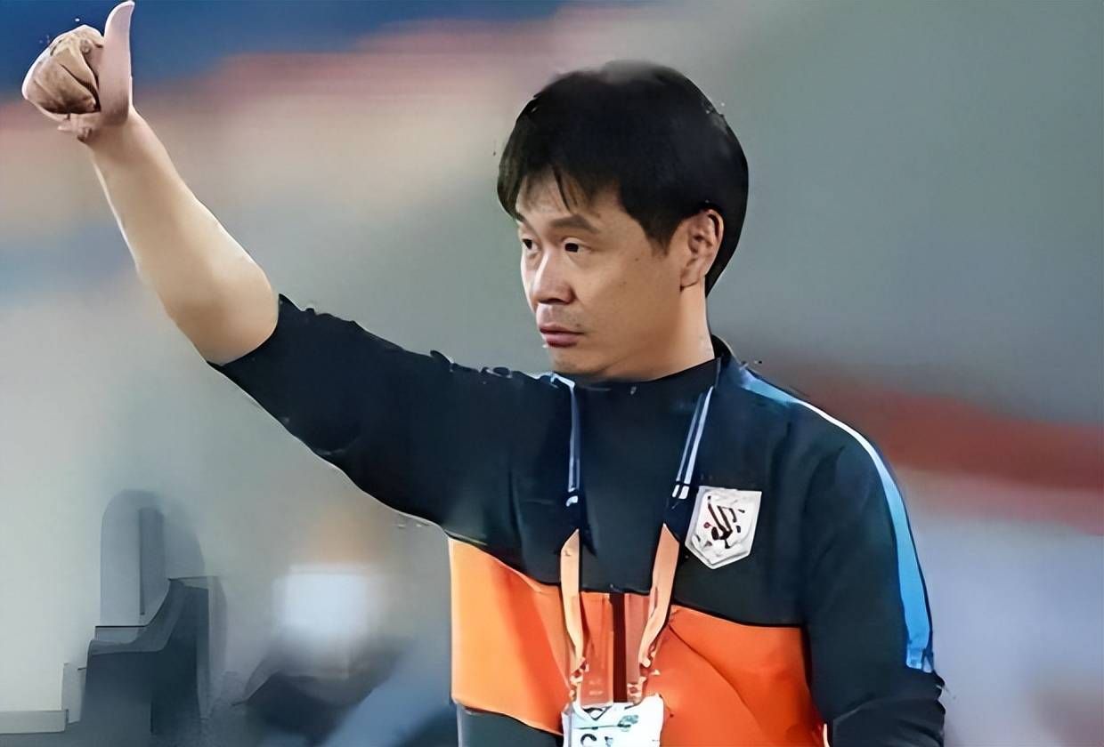 青岛海牛大调整, 5大外援恐集体离队,一人最难割舍,还需山东泰山队关照 (图4) 青岛海牛大调整, 5大外援恐集体离队,一人最难割舍,还需山东泰山队关照 (图4)