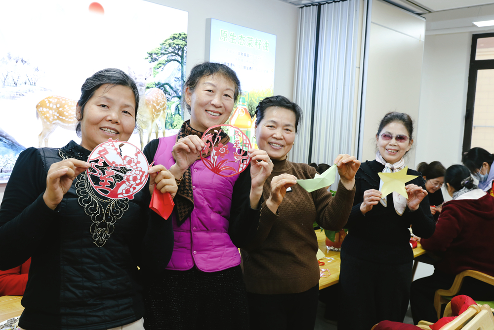 郭杜街道东街社区联合聂河养老服务站举办冬至主题活动(图7)