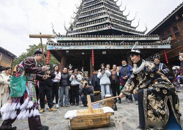 万人空巷庆侗年！黔东南这场非遗盛会，藏着传统文化活态传承密码 (图1)