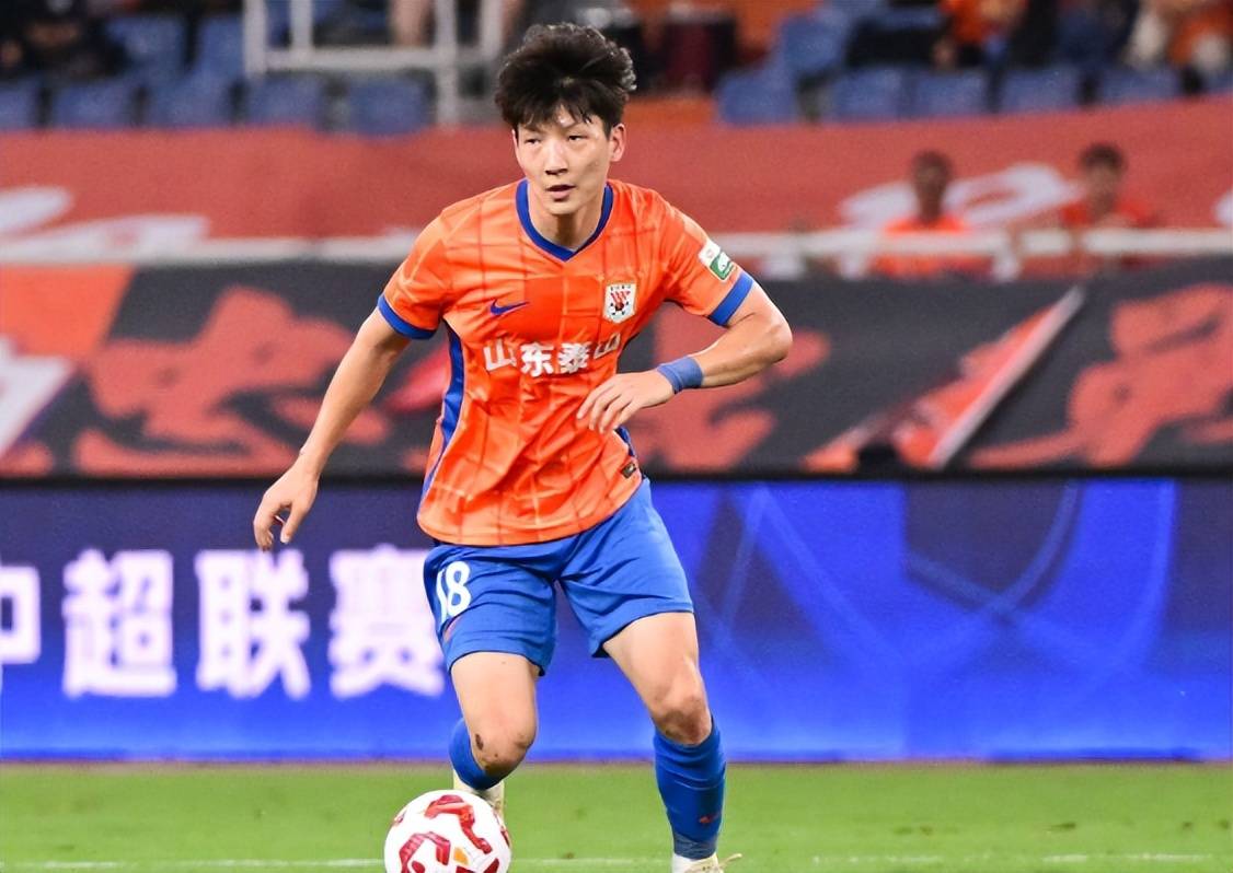  国安抢不赢！海港或免签山东泰山外租全能中场，徐新最佳接班人 (图4)