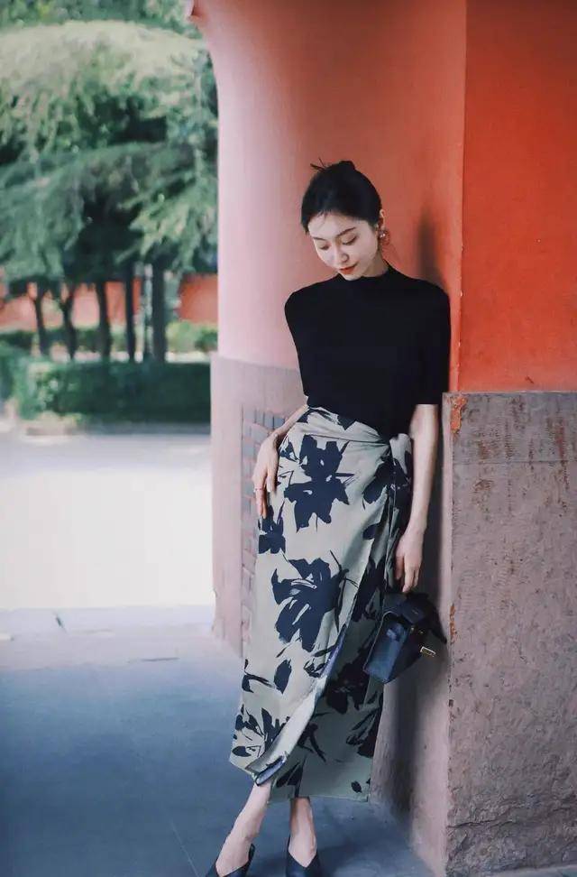 “陈乔恩”新穿法火出圈：新中式外套+半身裙，松弛洋气又减龄！(图13)