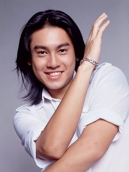  从陈志朋炎亚纶到朱孝天：为何越“糊”的队友，越爱说“不熟”？ (图10)