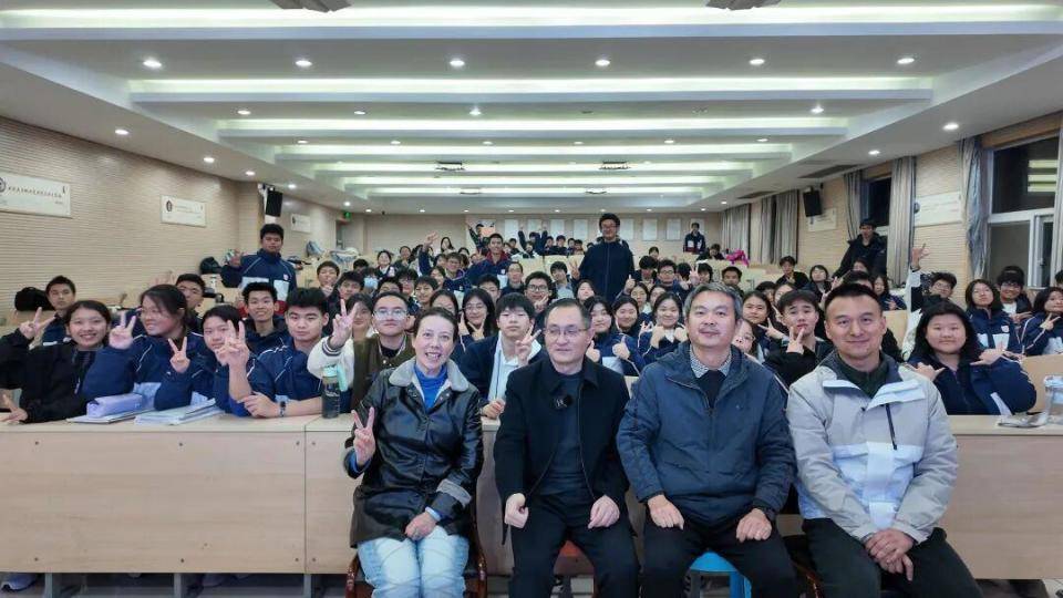 南京市聋人学校的AI样本：是技术普惠的开始还是个体幸运的孤例 (图3)