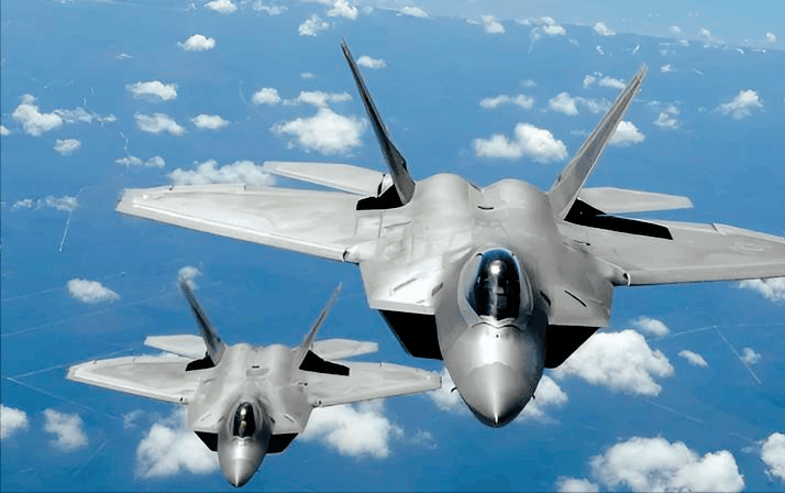 美国YF23战机本该统治天空的顶级猎食者，为何最终落选沦为馆藏？ (图2)