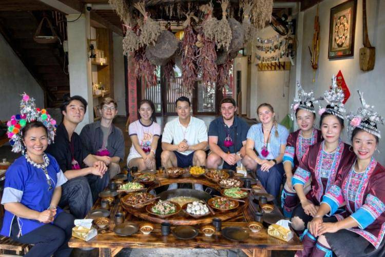 广西以外籍人气博主“流量效应”激发入境消费新动能 (图1)