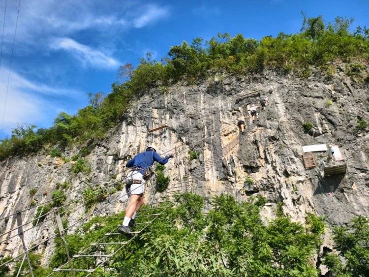 广西以外籍人气博主“流量效应”激发入境消费新动能 (图2)