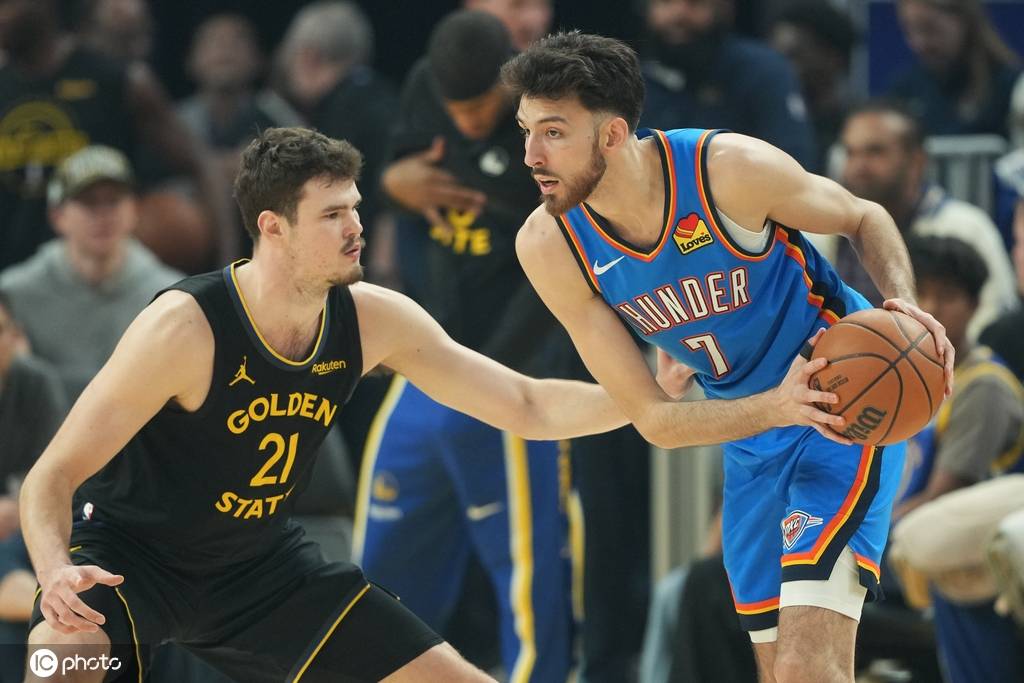 库里库明加缺战亚历山大30+7 雷霆狂胜残阵勇士37分 (图1) 库里库明加缺战亚历山大30+7 雷霆狂胜残阵勇士37分 (图1)