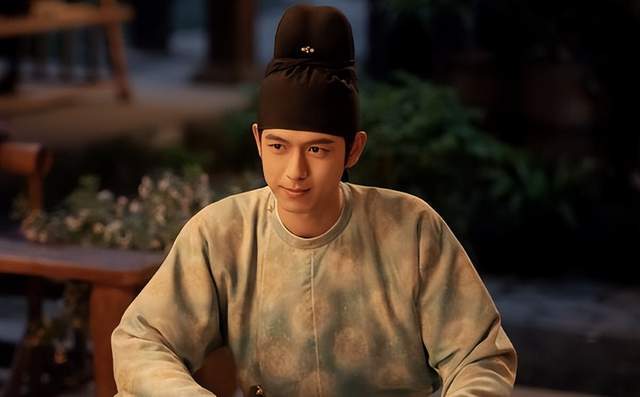 2025热搜男女角色TOP3:《国色芳华》杨紫、李现双双上榜,《折腰》刘宇宁输给他! (图8) 2025热搜男女角色TOP3:《国色芳华》杨紫、李现双双上榜,《折腰》刘宇宁输给他! (图8)