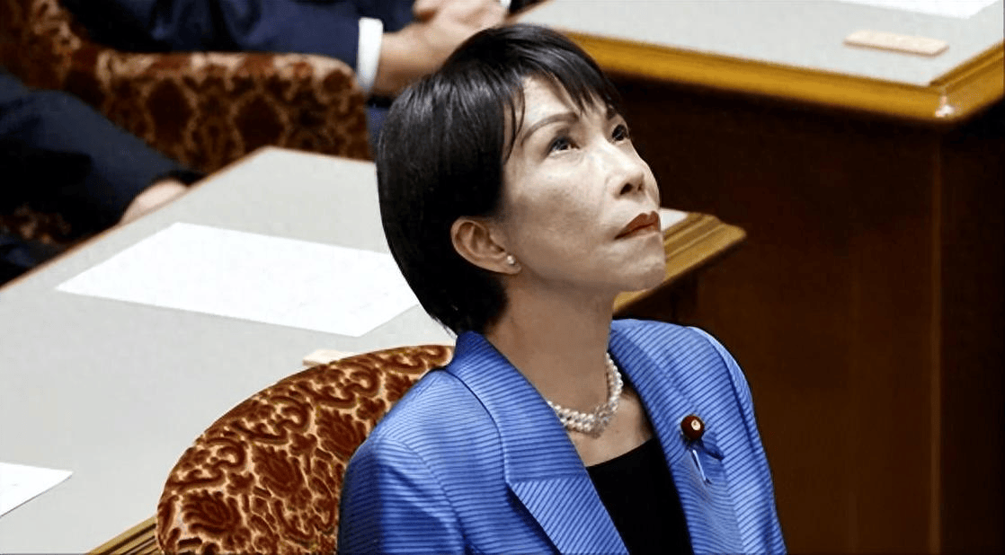 李在明动身访华前,先给了中国一记下马威,高市早苗却笑不出来? (图2) 李在明动身访华前,先给了中国一记下马威,高市早苗却笑不出来? (图2)