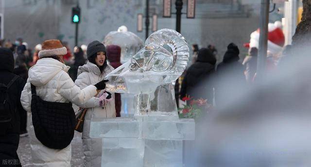 冰雕兽首立老街！哈尔滨用 60 年冰雪基因，解锁文旅融合新密码 (图14)