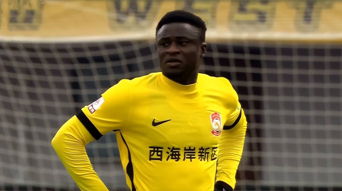 青岛西海岸祭出两个英明决定，郑智有望带队搅局中超争冠 (图2)