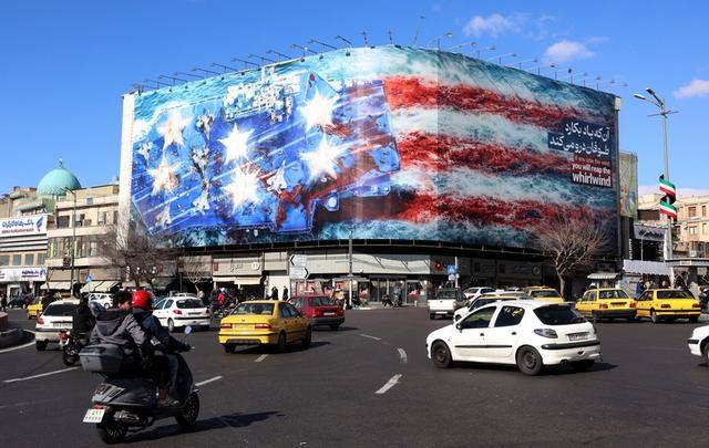 美伊不打了？伊朗外长最新表态，完全同意特朗普的要求，正在谈判 (图2)