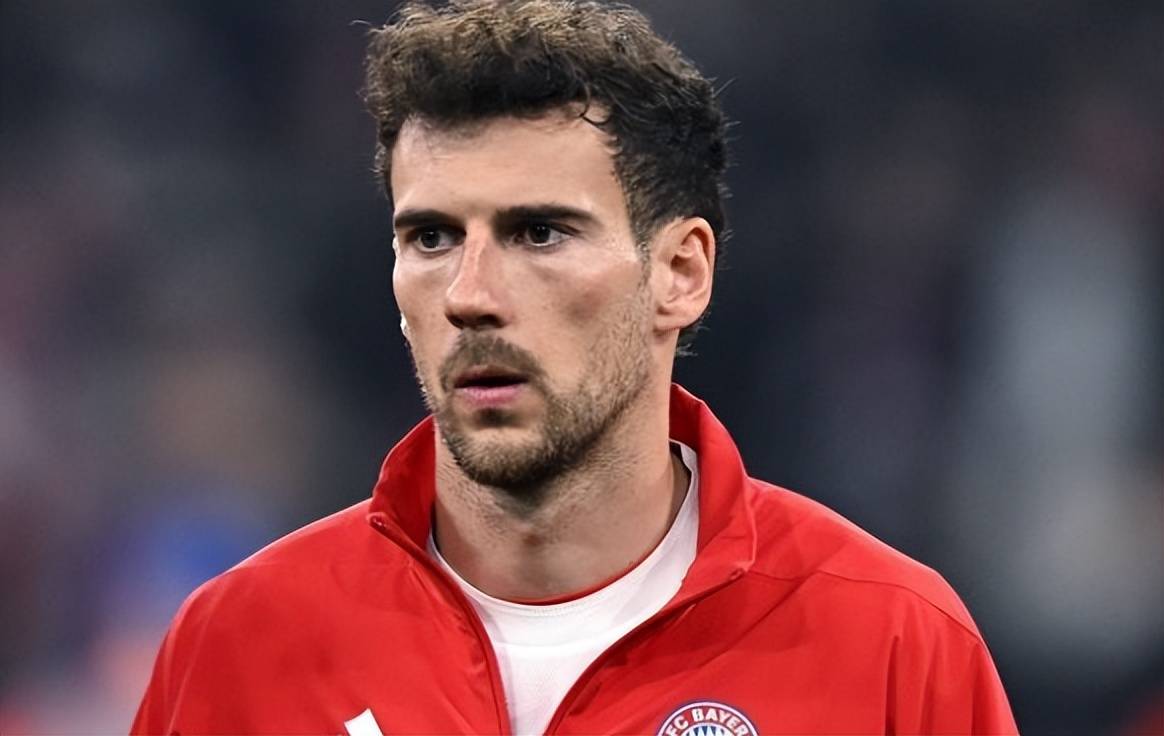 今夏游出一条大鱼，0转会免签，47球48助攻闪耀德甲，3大豪门疯抢(图1)