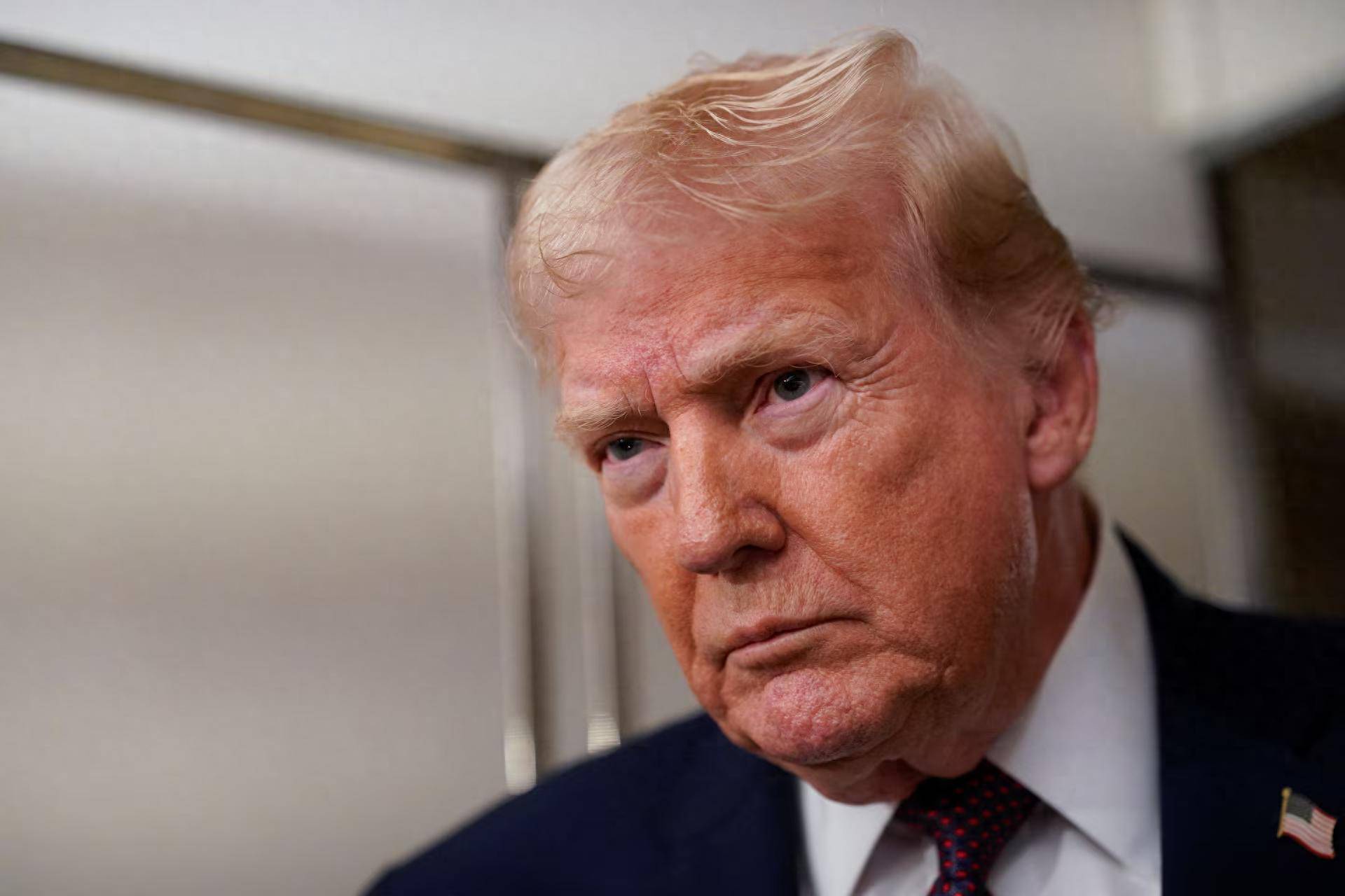 美伊停火失败!特朗普气急败坏,开出50%关税罚单(图2) 10404b23bd5d41218bceea39d93a8ef9_tplv-tt-origin-web_gif.jpeg